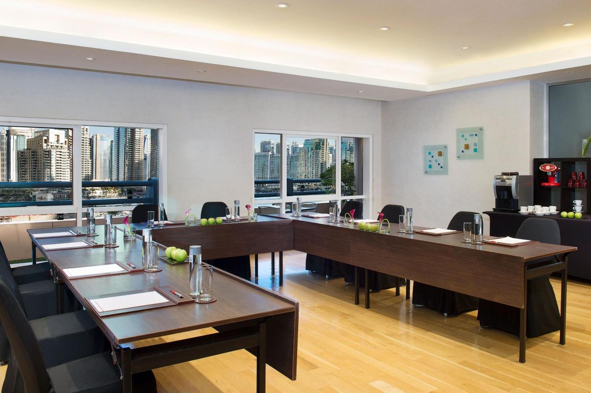 Dubai Marriott Harbour Hotel And Suites Екстер'єр фото